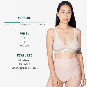 NWOT Bodily So Easy Bra 2.0 in Shell Size Small